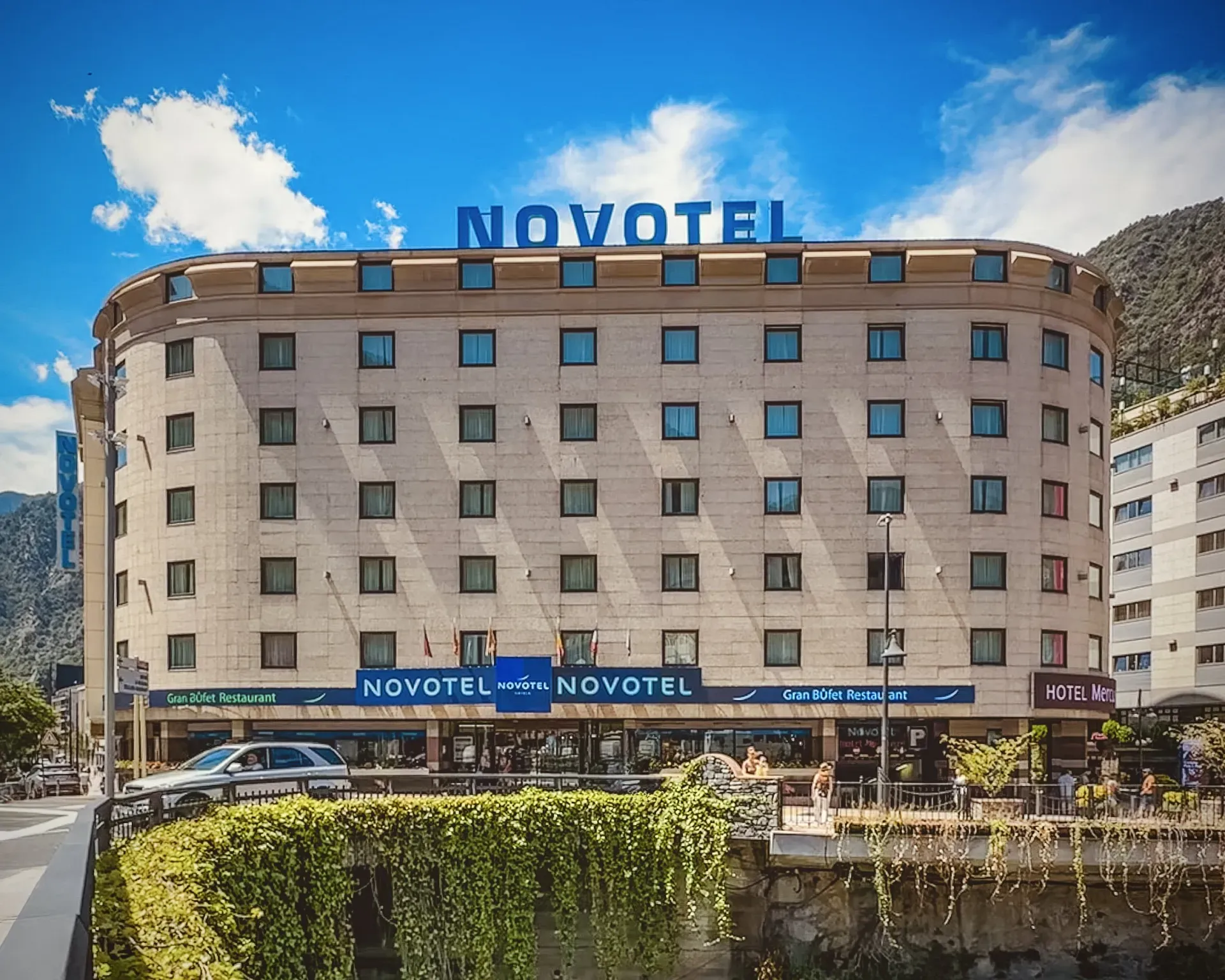 Novotel